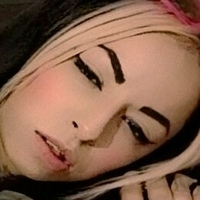 Литтл Смо́кинг Голая