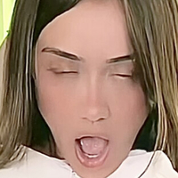 Ливелинни Голая