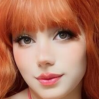лоллиэлли Голая