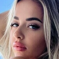 Лайла Скай Голая