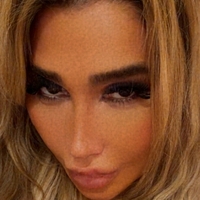 Мэнни Голая