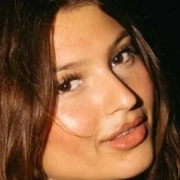 Мэди Миллс Голая