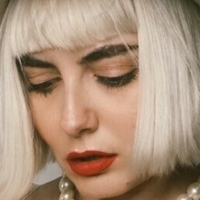 мадмэйвен Голая