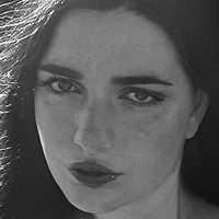 Мануэла Кальво Голая