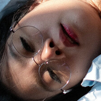 Мичи Джун Голая