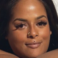 МиссКальцийКаннонс Голая