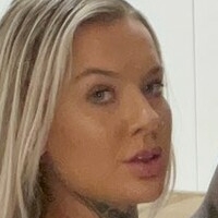 мрдаркчоколате Голая