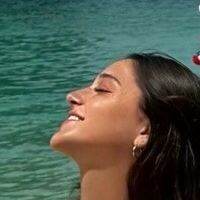 Наама Янай Голая