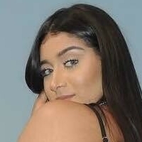 Навприт Готара Голая