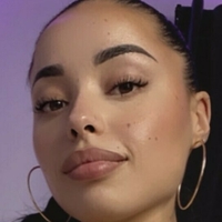 Онли Эммаксроуз Голая