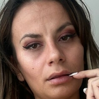 Пёрпл Джулиана Голая