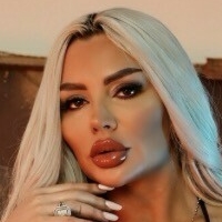 Роксана Дари Голая