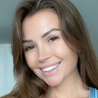 София Беварли Голая