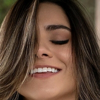 Сара Крисли Голая