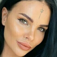 сарахакисс Голая