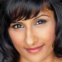 Сараю Блу Голая