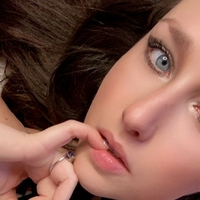 Саванна Роузес Голая