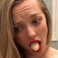 Зои Сейфрид Голая