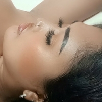 Сиранитонгкет Голая