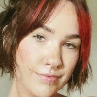 Спайситюнароллерскейт Голая