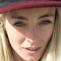 Стефани Нёрдинг Голая