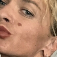 Стронгдарси Голая