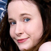 Суити Плам Голая