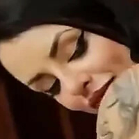 Суити Джулия Голая