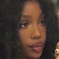 СЗА | Солана Роу Голая