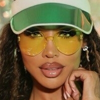 Таня Ренай Голая