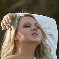 тдмишелле09 Голая