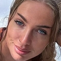 Theaspen London Голая