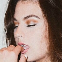 тиквизит Голая