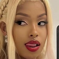 Тшоло Тибеби Голая