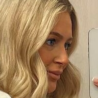 Виктория Хирн Голая