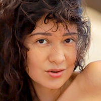 Виолет Аура Голая