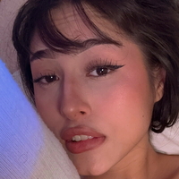 Ви Ай Пи Мулан Голая