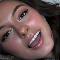 Ксовероникалове Голая