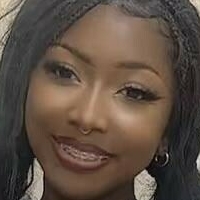 Яёбаннис Голая